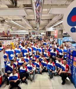 L'équipe de l'Hypermarché Carrefour Paris Auteuil Pour les JO 2024
